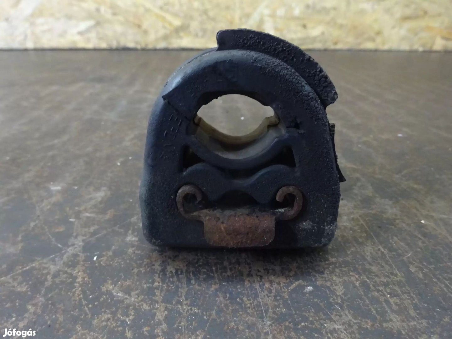 VW Volkswagen LT 96-06 Kipufogó tartó gumibak Bak