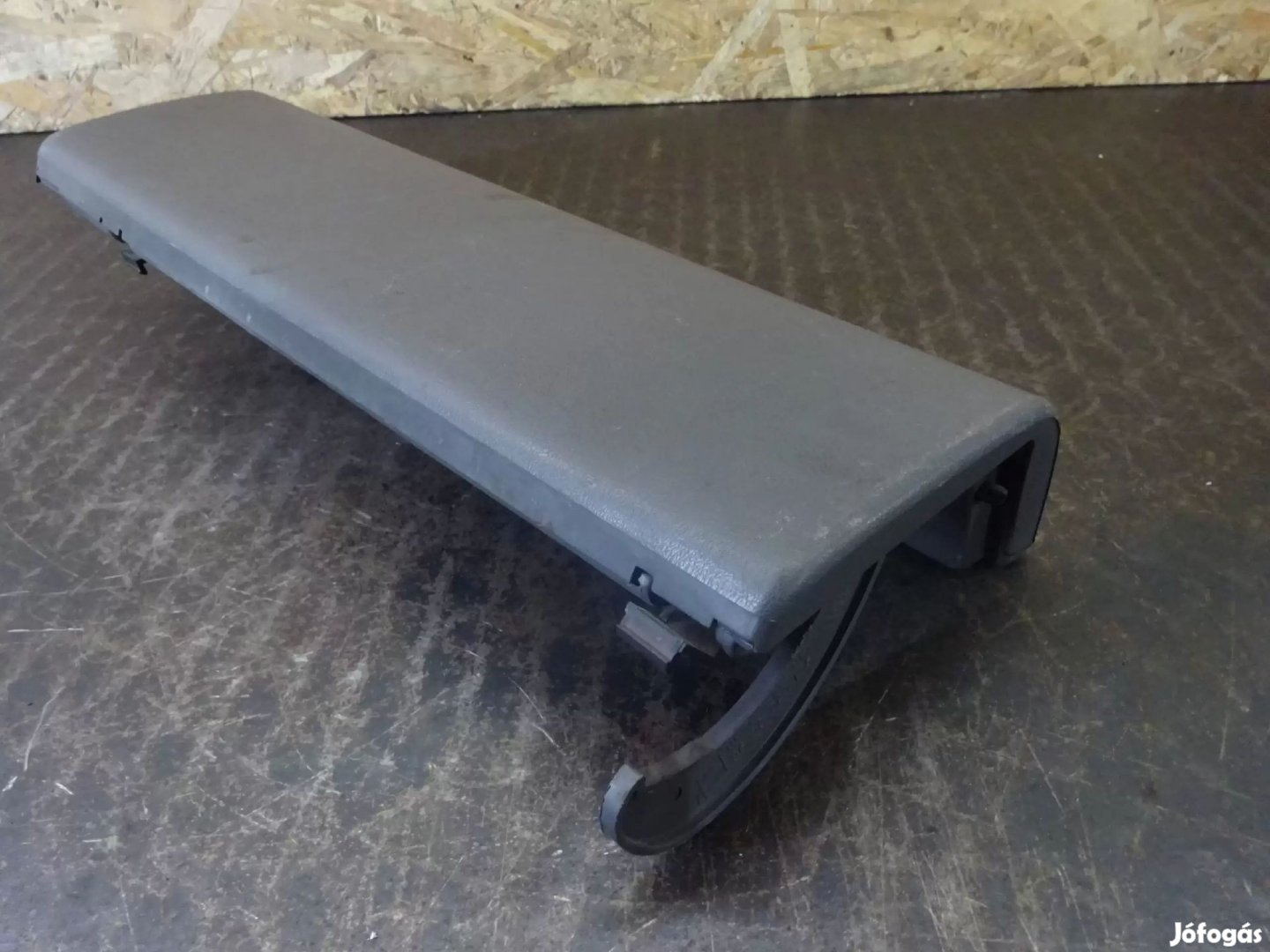 VW Volkswagen LT 96-06 Műszerfal jobb felső kesztyűtartó