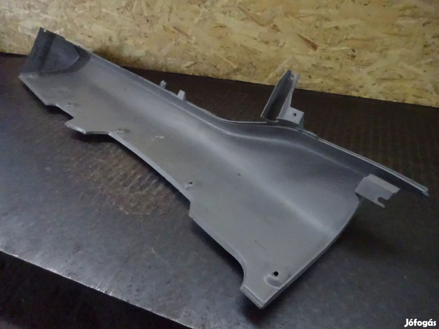 VW Volkswagen LT 96-tól Műszerfal jobb alsó műanyag takaró