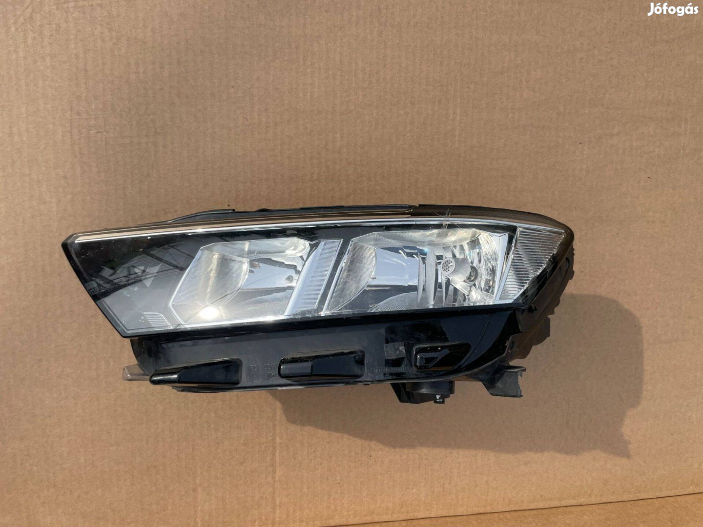 VW Volkswagen T-Roc bal fényszóró 2GA941005B eladó