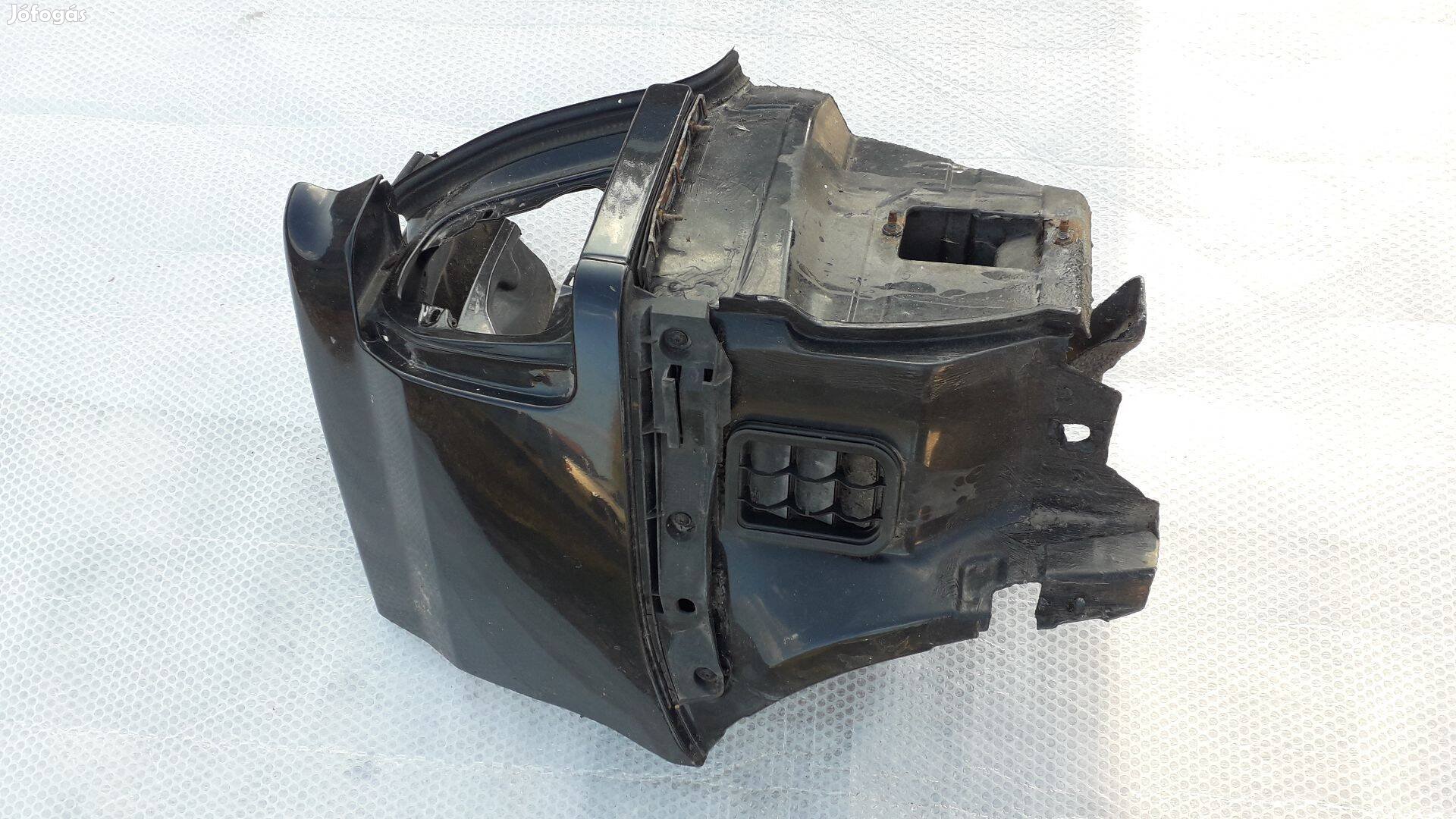 VW Volkswagen golf 4 cabrio bal hátsó sárvédő darab lámpa keret