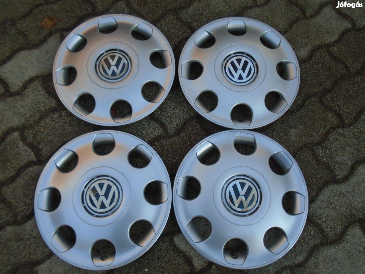 VW, Volkswagen 13" gyári dísztárcsa garnitúra