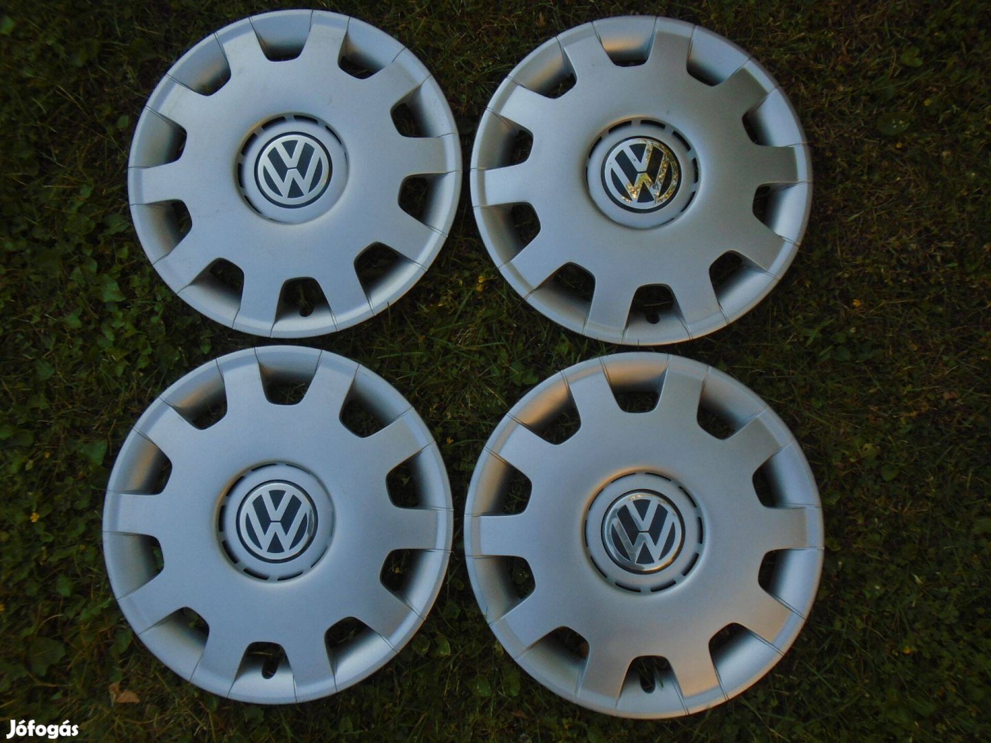 VW, Volkswagen 14" gyári dísztárcsa garnitúra eladó