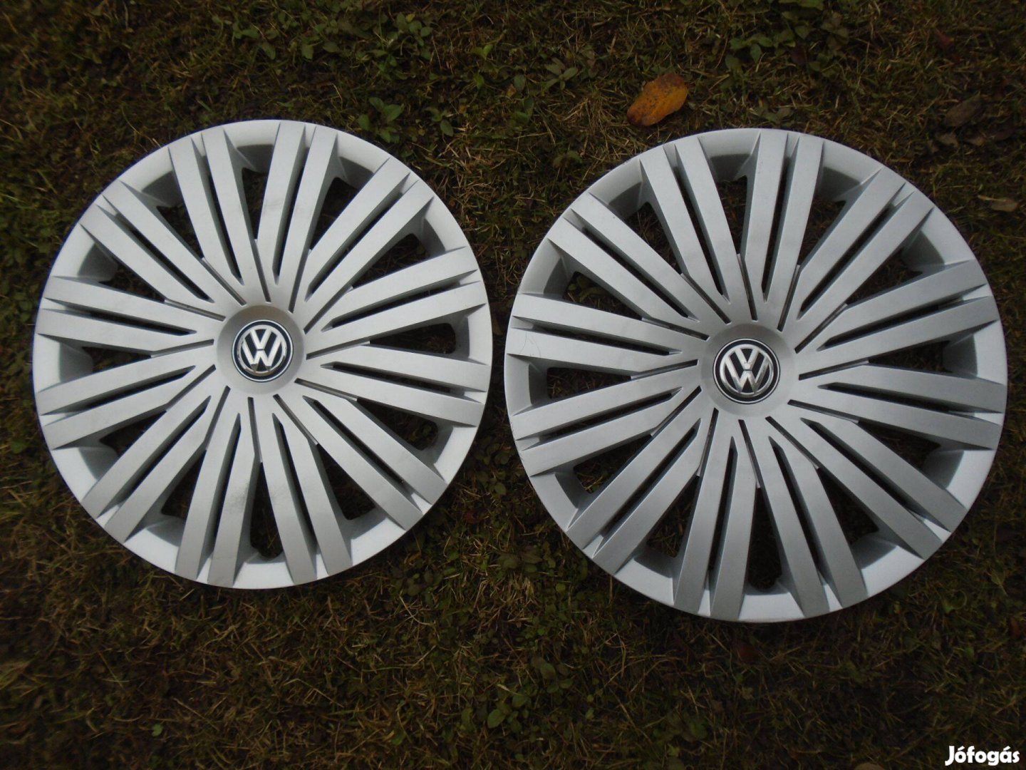 VW, Volkswagen 15" gyári dísztárcsa (2 db!!!)