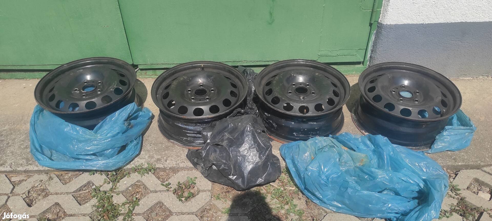 VW csoportos gyári 16 col acélfelni
