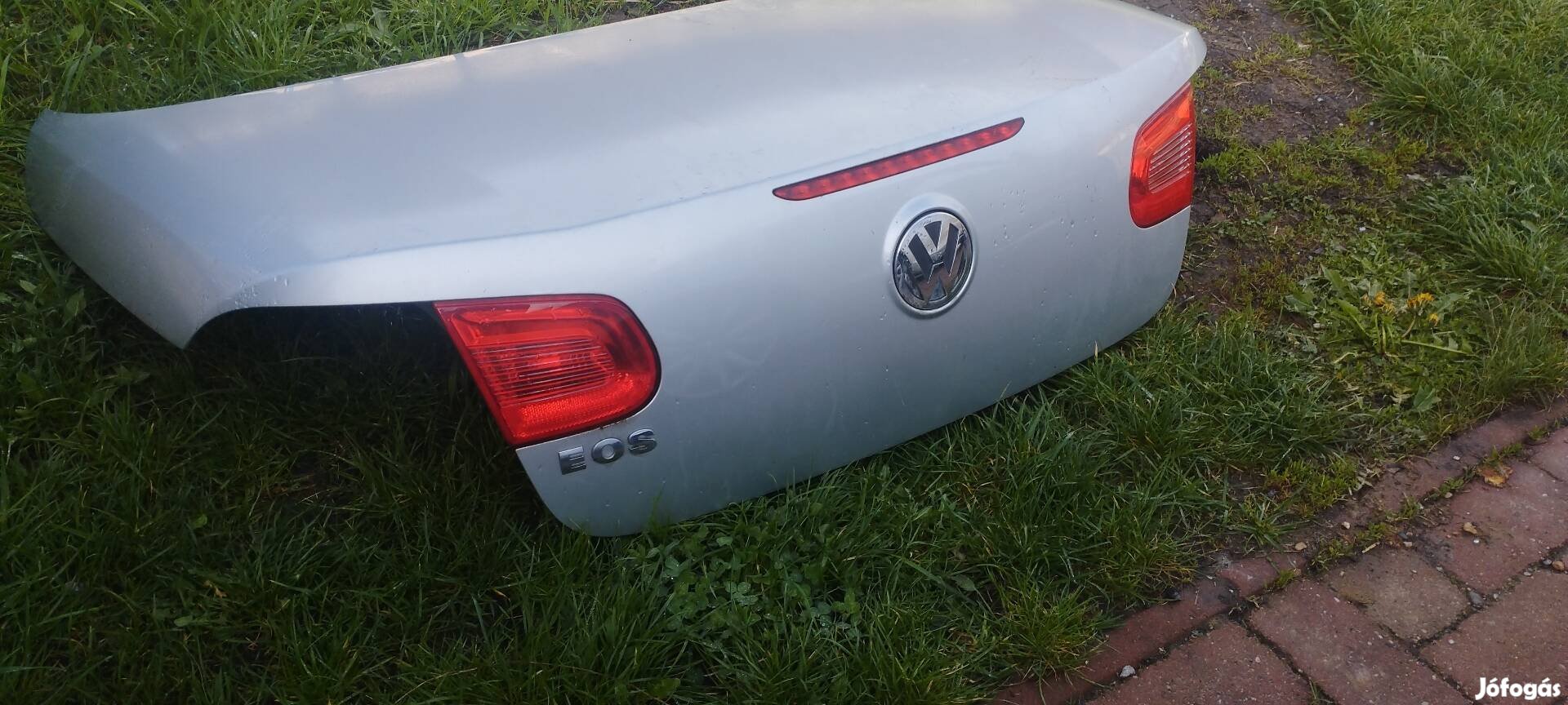 VW eos csomagter ajtó hibátlan állapotú 