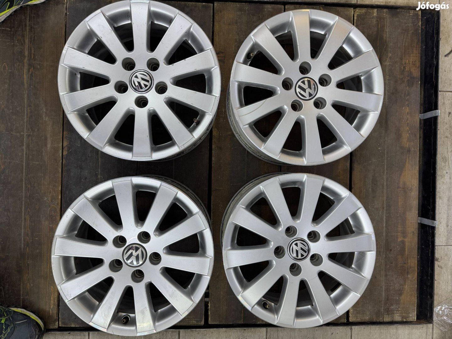 VW gyári alufelni 16"
