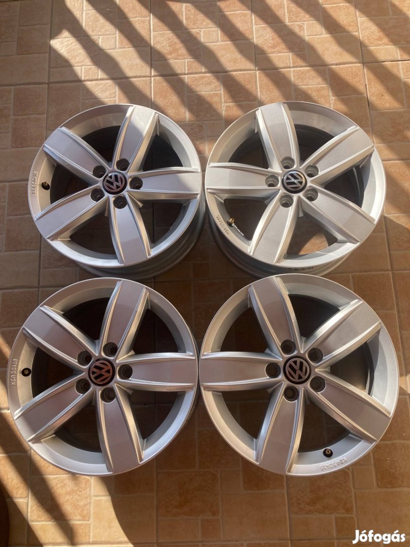 VW gyári alufelni R15 5x100 5.5j et 40