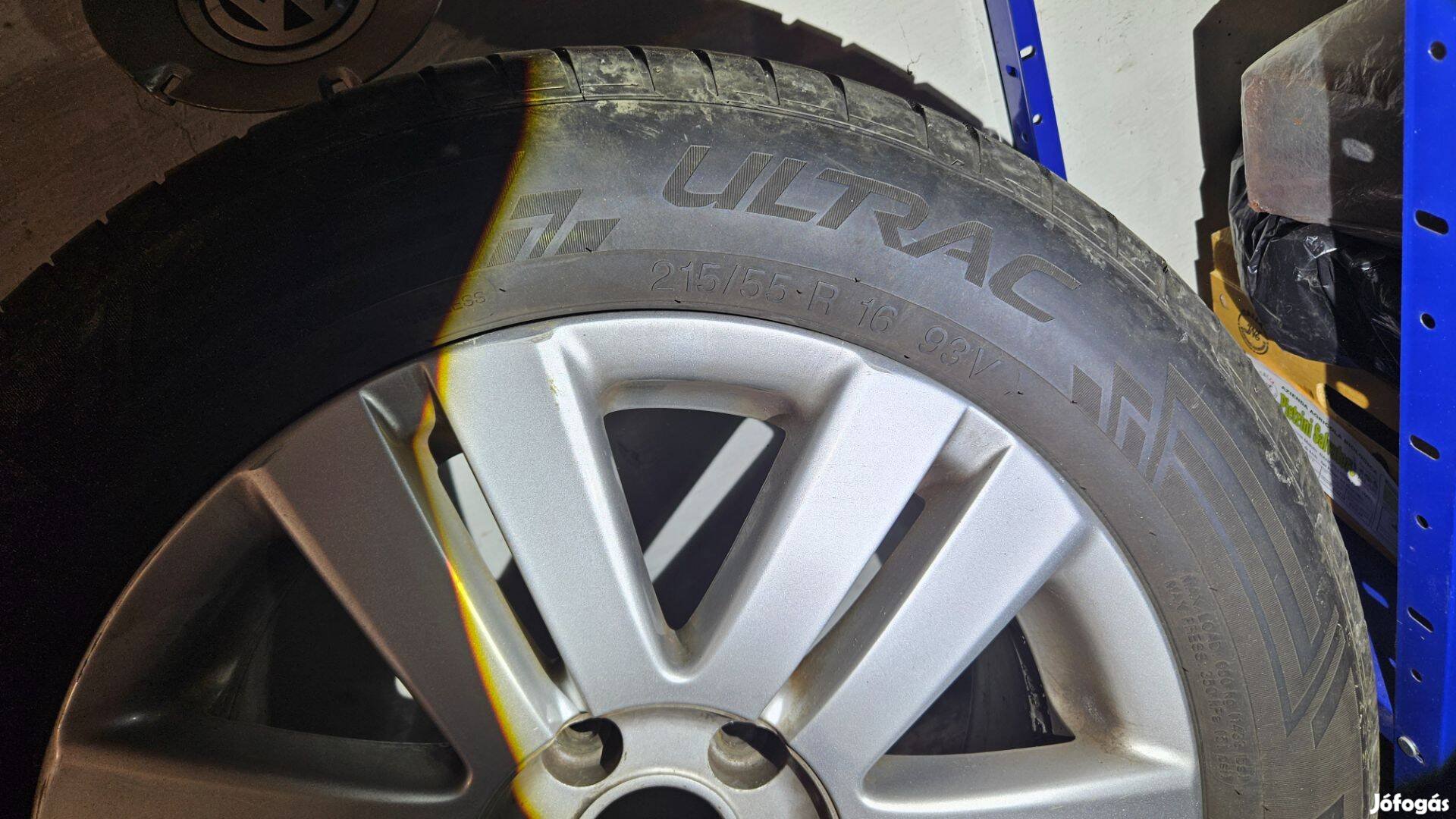 VW gyári alufelni gumival