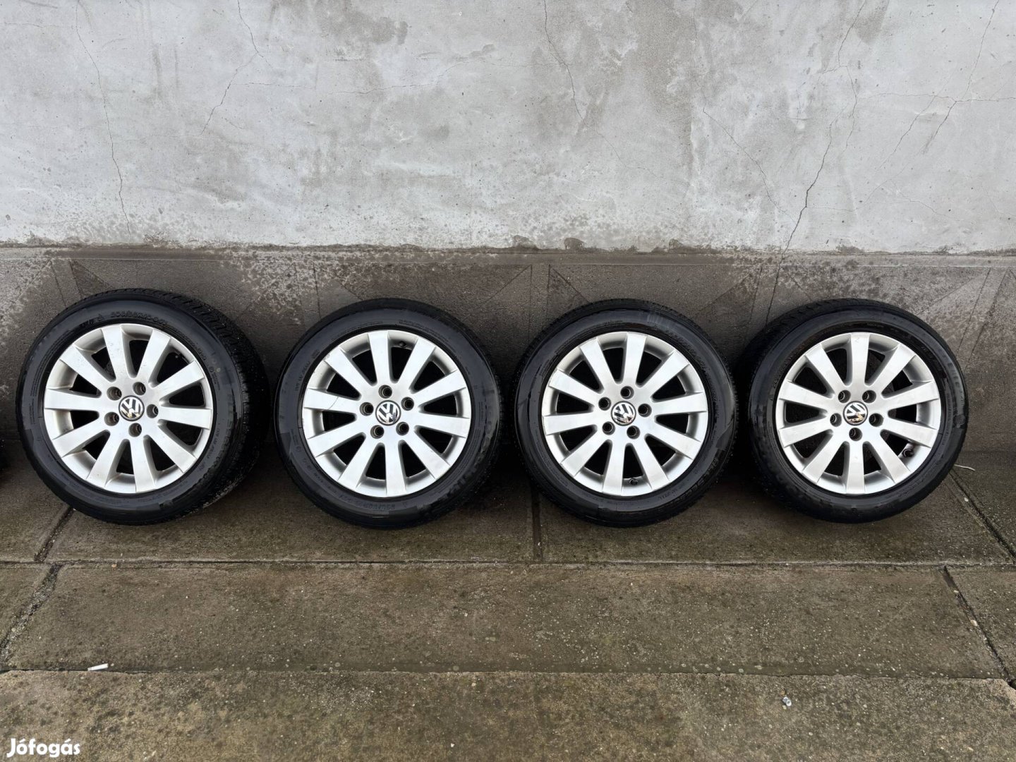 VW gyári alufelninszett téligumikkal 5x112 57,1