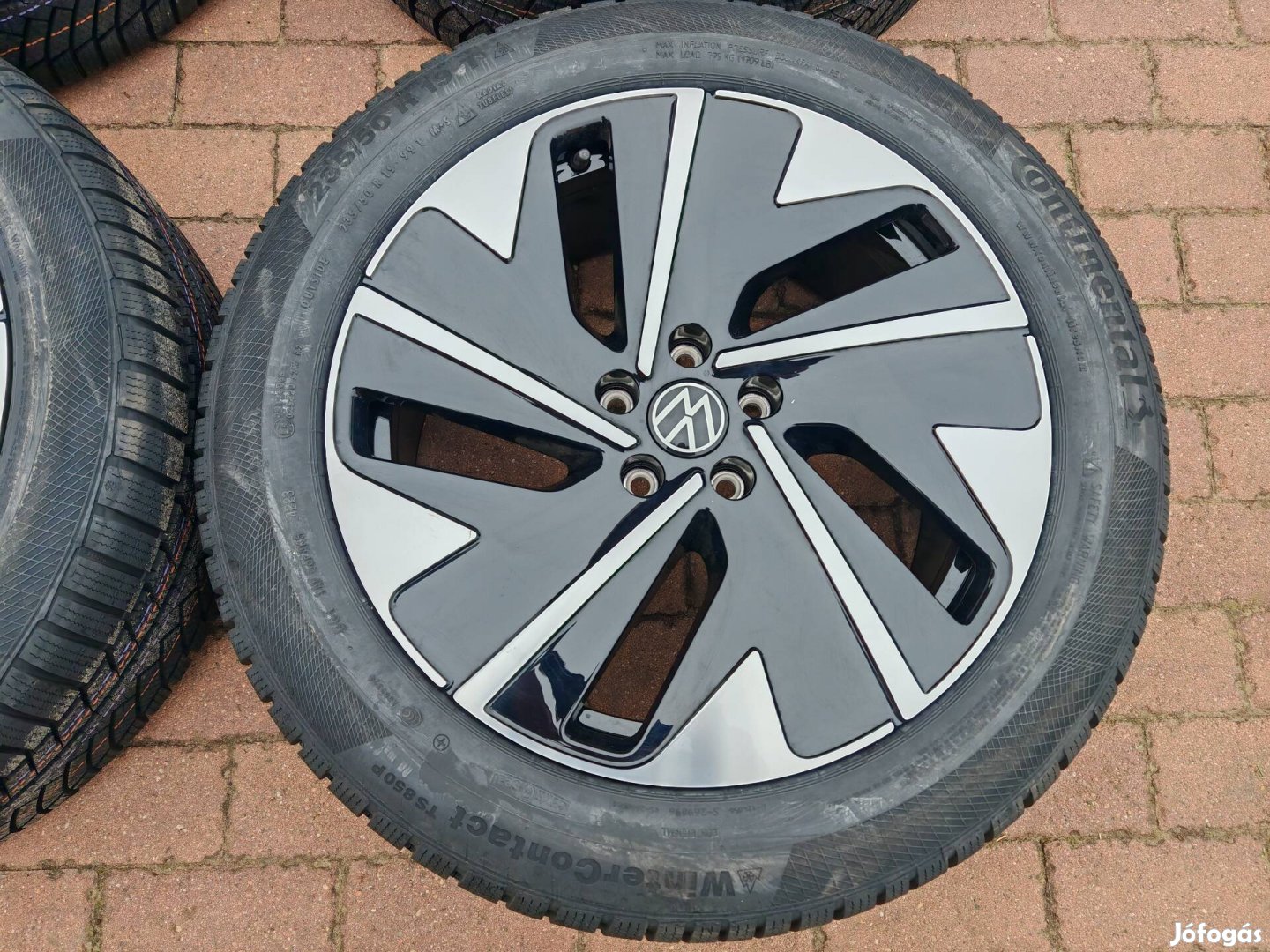 VW id7 gyári 19col alufelni 235/50 255/45 r19 téli gumi 