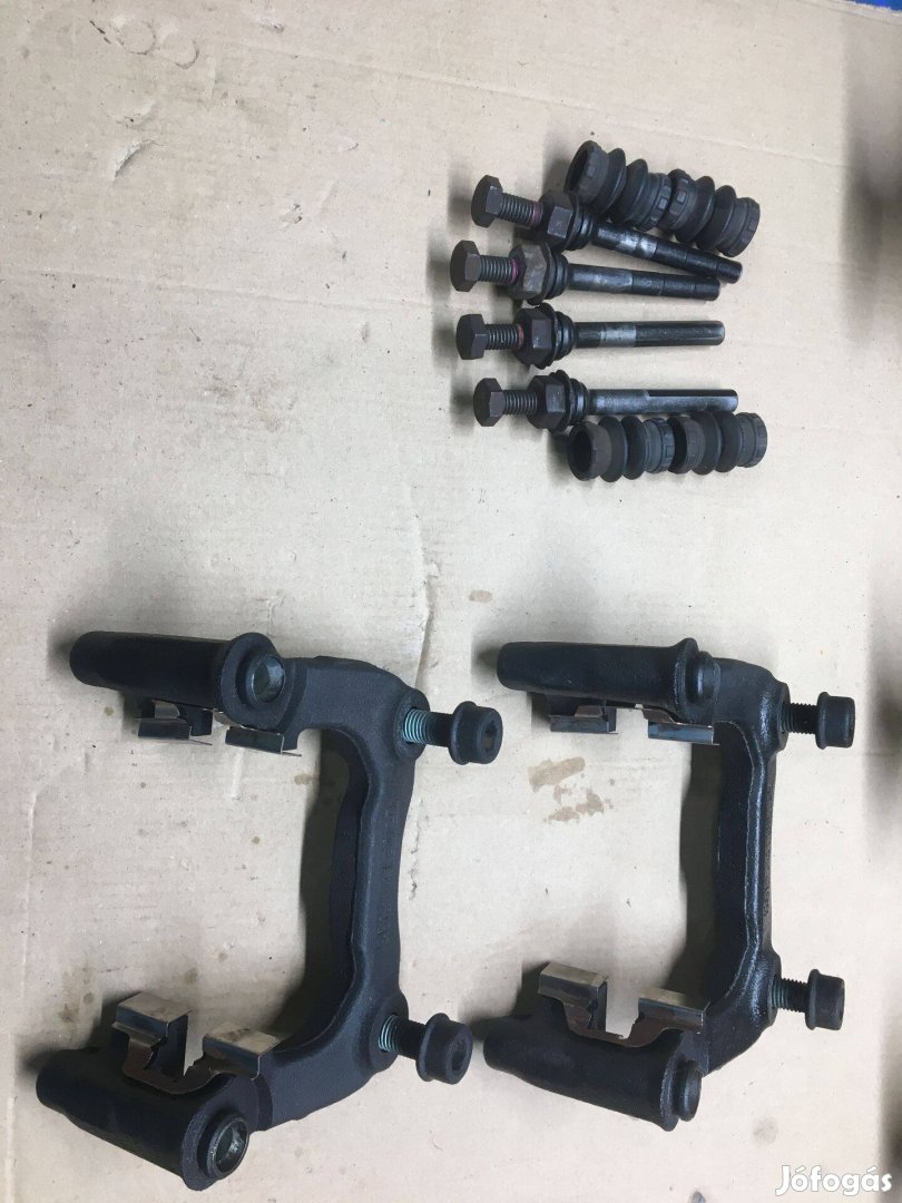VW konszern hátsó féknyereg tartó (232mm)