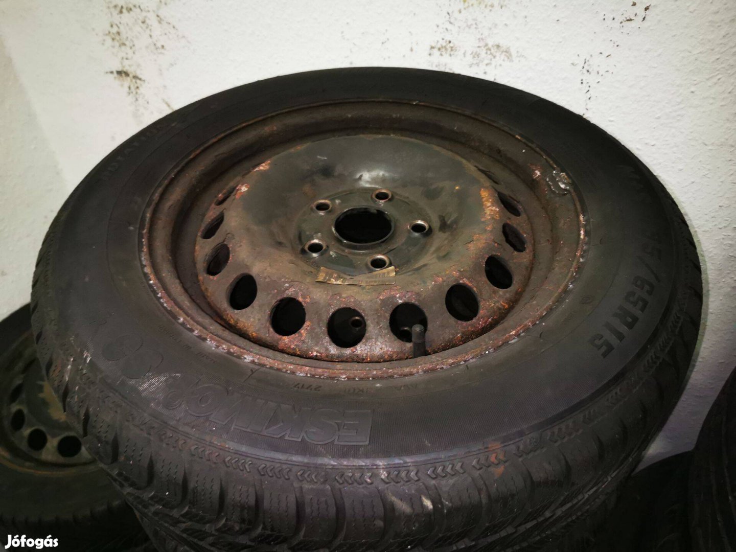 VW lemezfelnik 195/65R15 téli gumikkal