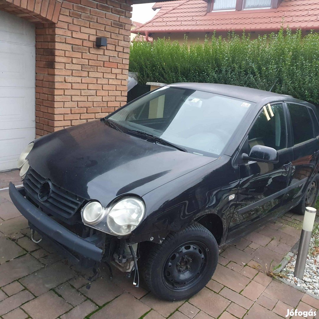 VW polo 1,2 alkatrésznek (motor nélkül)