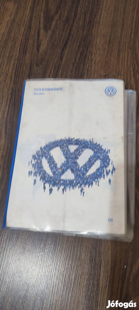 VW polo kezelési útmutató,szervizkönyvel. Német nyelven. 