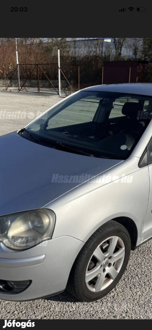 VW polo sárvédő