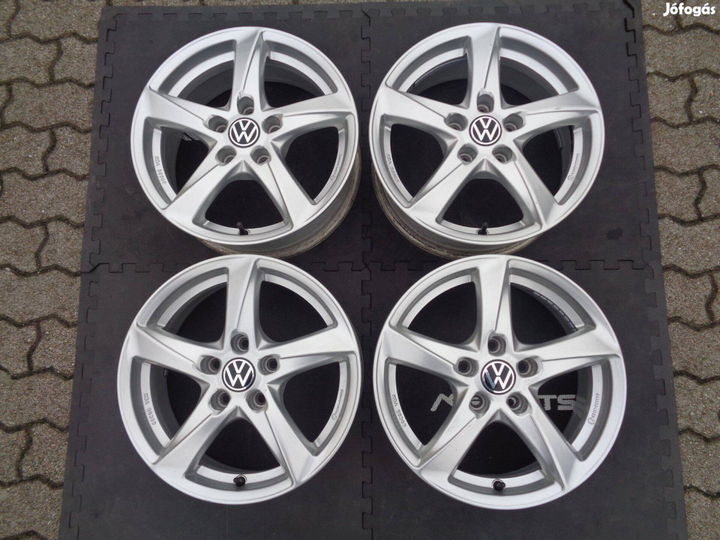 VW-re alufelni 16-os, 5×112-es osztó, szép állapotban eladó