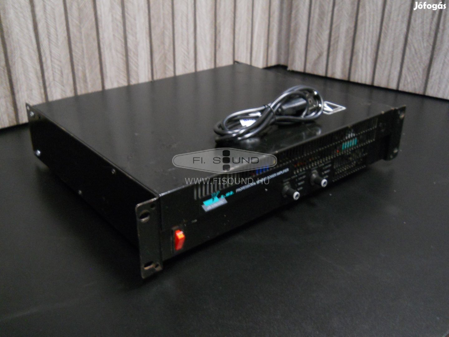 V Acoustic 16L ,2x800W,4-16ohm,sztereo PA végfok erősítő