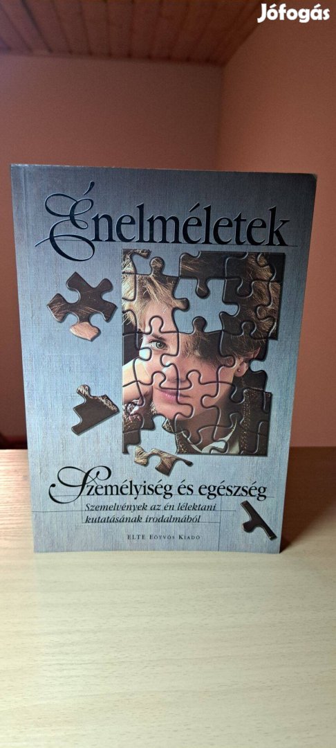 V. Komlósi Annamária: Énelméletek