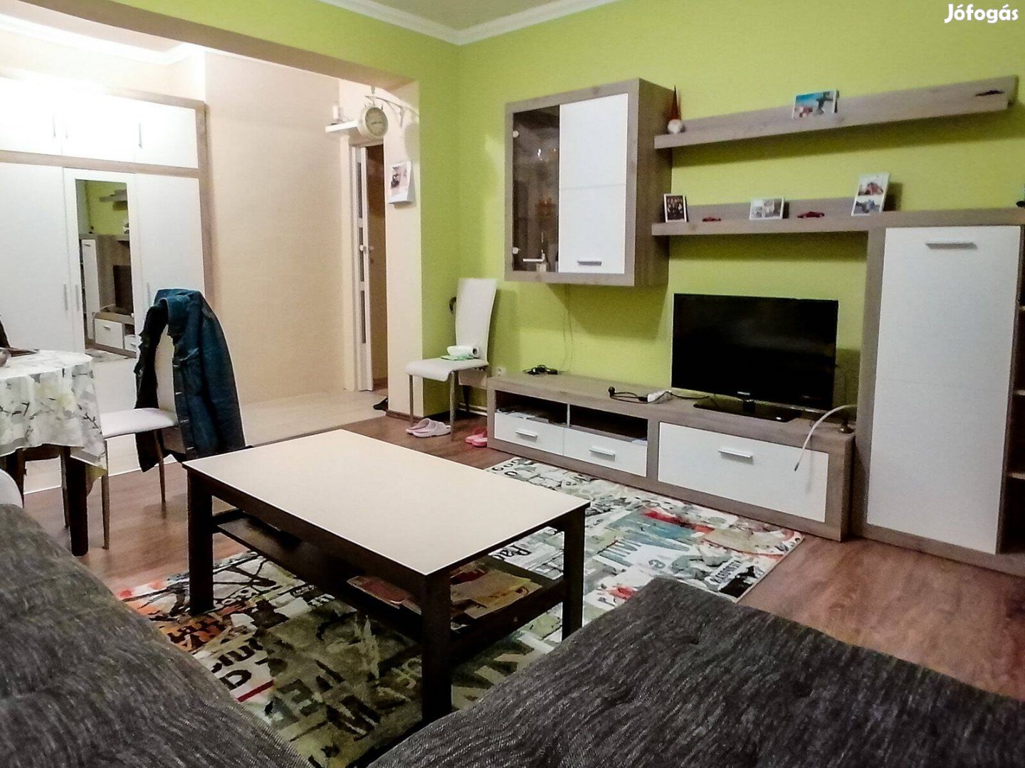 Vác-Alsóváros 112 szobás lakás eladó