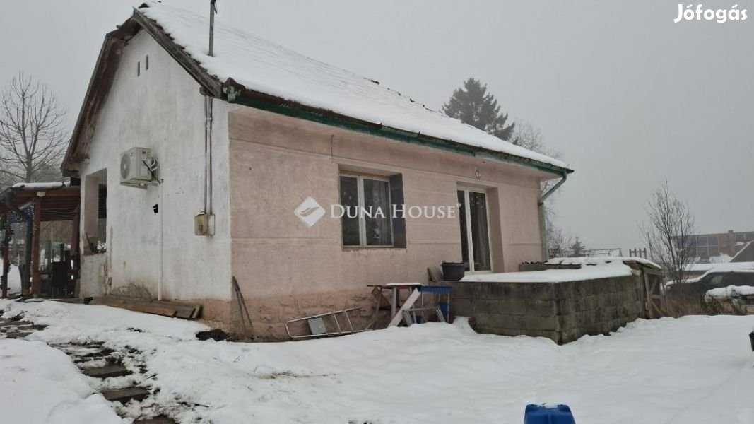 Váckisújfalui eladó 82 nm-es ház