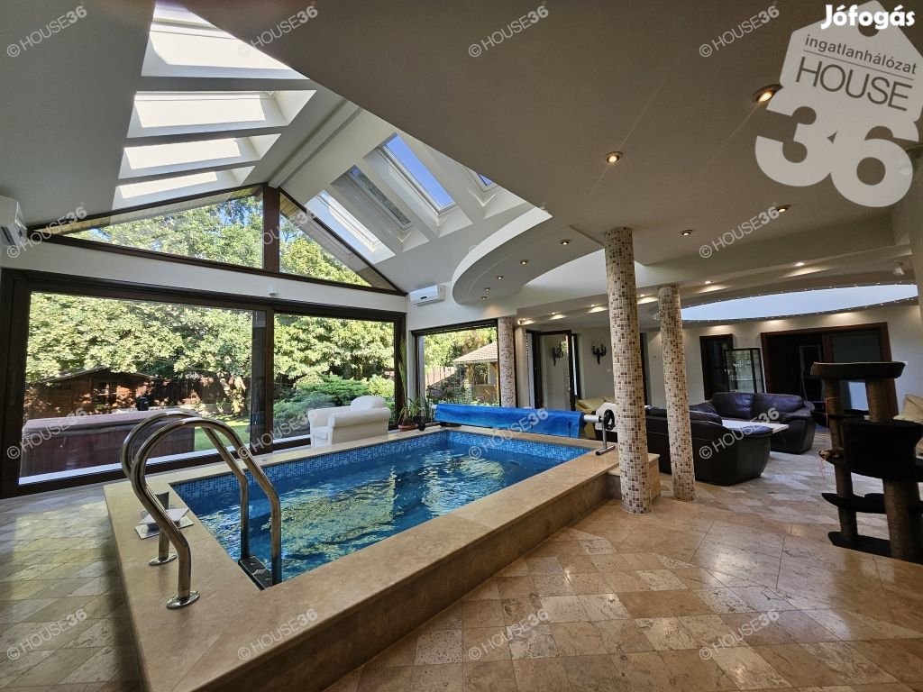 Vacsiközben luxus családi ház dupla telken eladó!