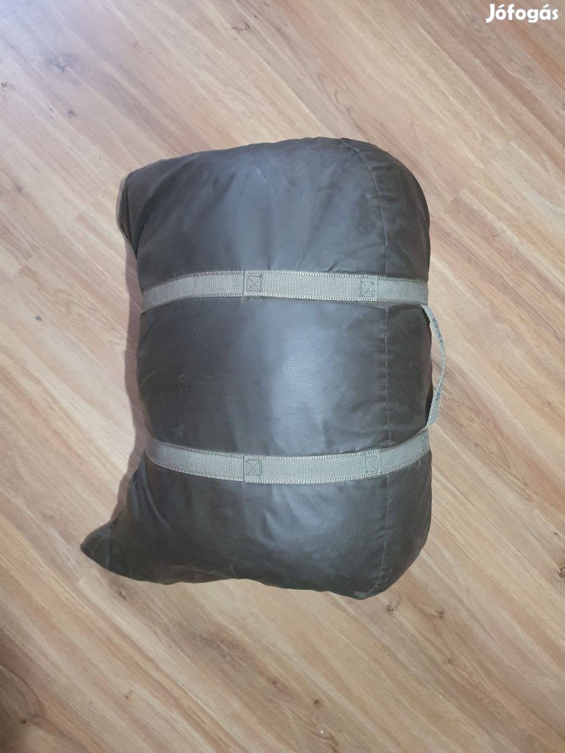 Vadászoknak katonai vízhatlan hálózsák, német mintájú