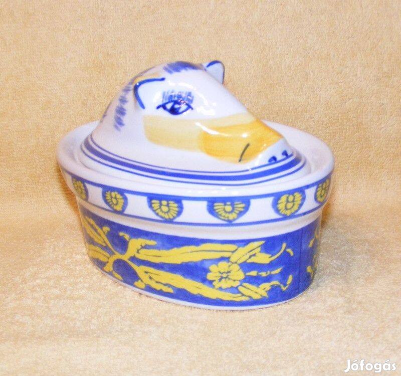 Vaddisznó porcelán doboz, pástétom tartó