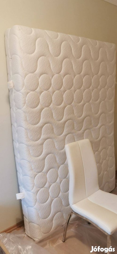 Vadiúj 140x200cm-es, közepes keménységű hideghab matrac eladó! (2.ker)