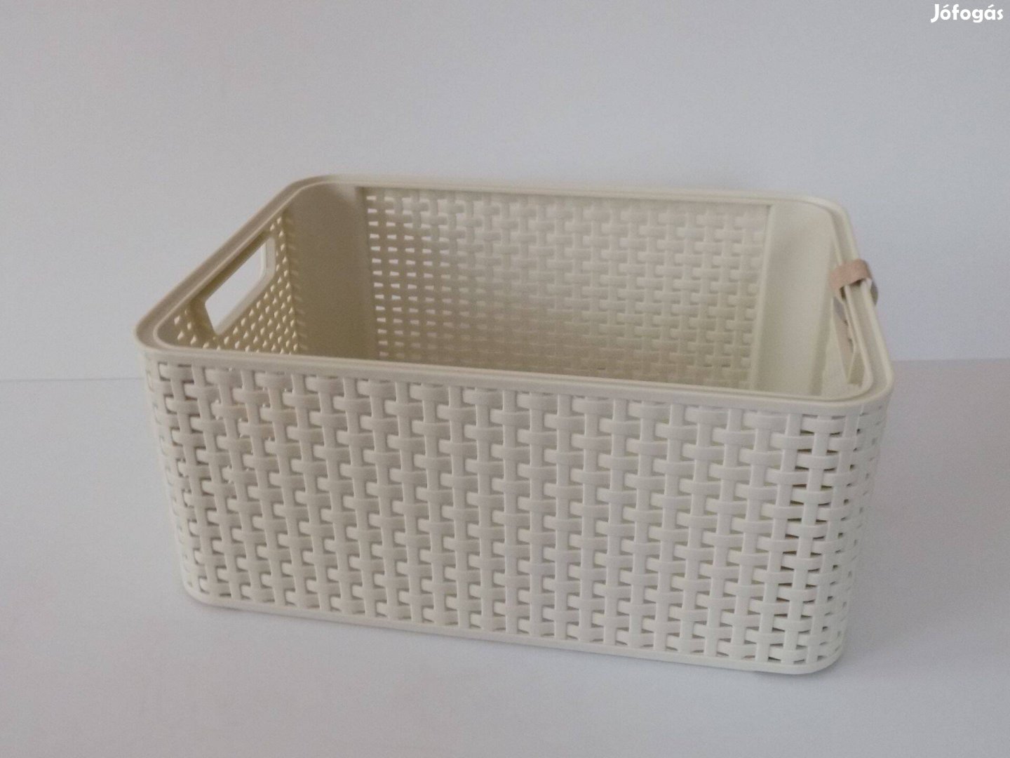 Vadiúj Curver Style M 18 Liter krémszínű műanyag rattan