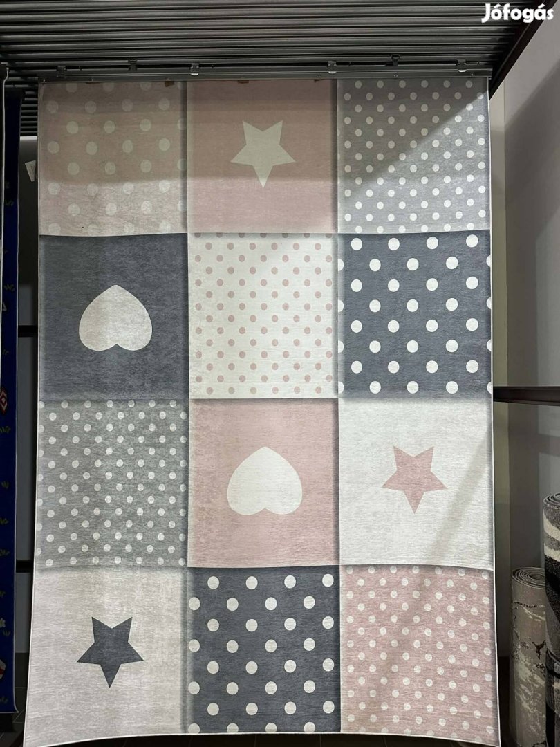 Vadonatúj 230 X 160 gyerekszoba szőnyeg eladó