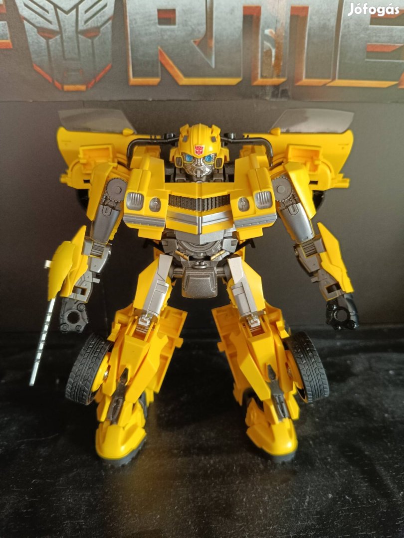 Vadonatúj Bumblebee A fenevadak korából Transformers figura