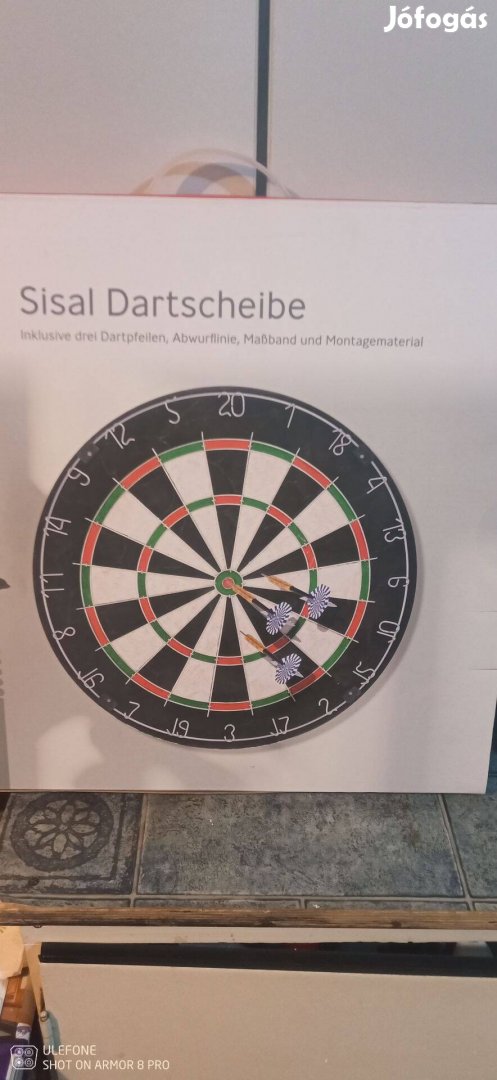 Vadonatúj Darts szett dobozban eladó!