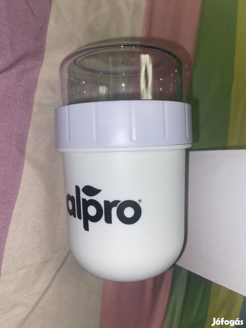 Vadonatúj, 2 rekeszes reggelizőbögre