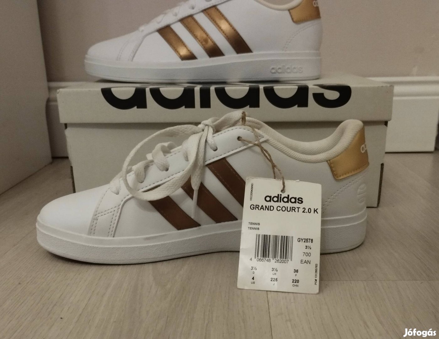 Vadonatúj, Címkés Adidas Lány/Gyerek Cipő - 36 méretben
