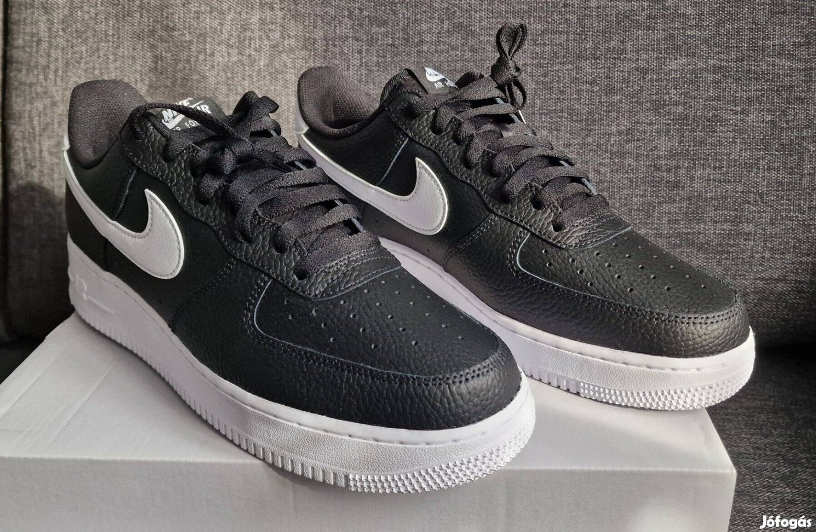 Vadonatúj, eredeti Nike Air Force1 edzőcipő, 45 méret (US 11) eladó