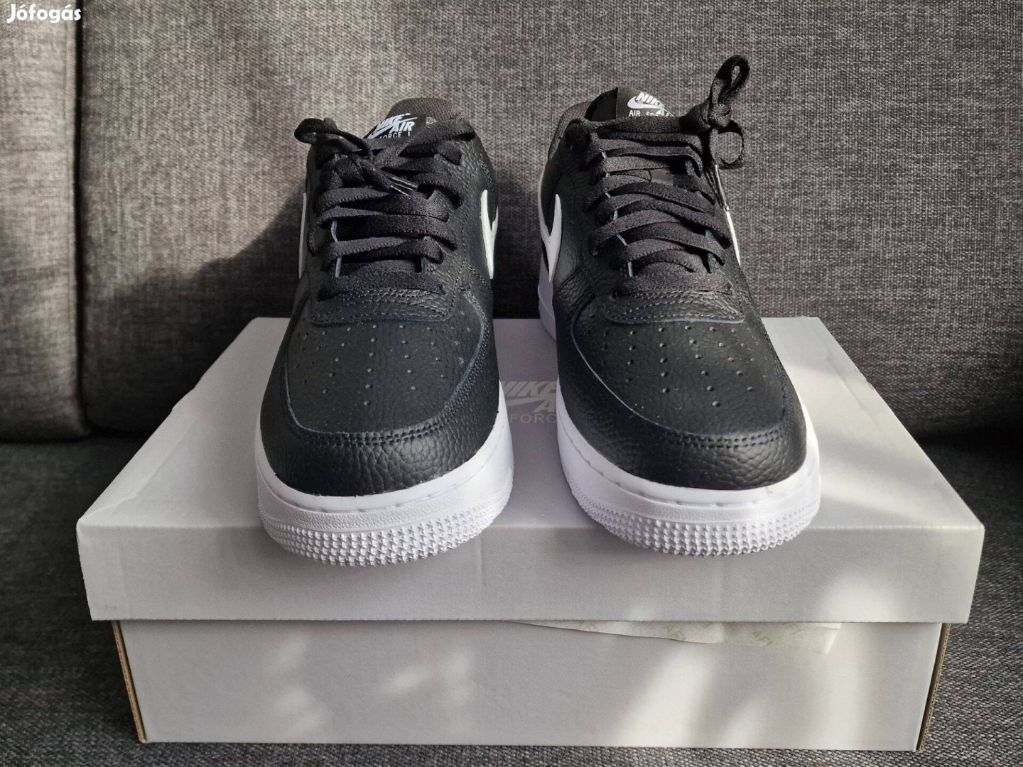 Vadonatúj, eredeti Nike Air Force1 edzőcipő, 45 méret (US 11) eladó