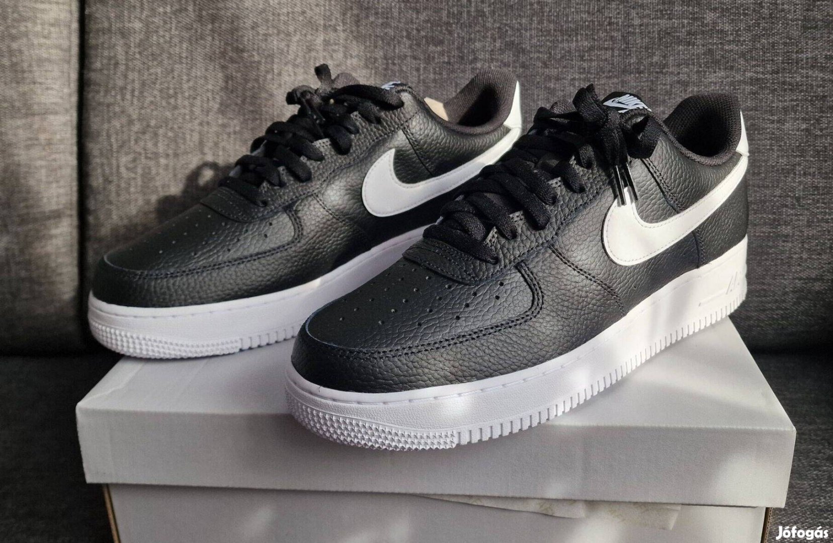 Vadonatúj, eredeti Nike Air Force1 edzőcipő, 45 méret (US 11) eladó