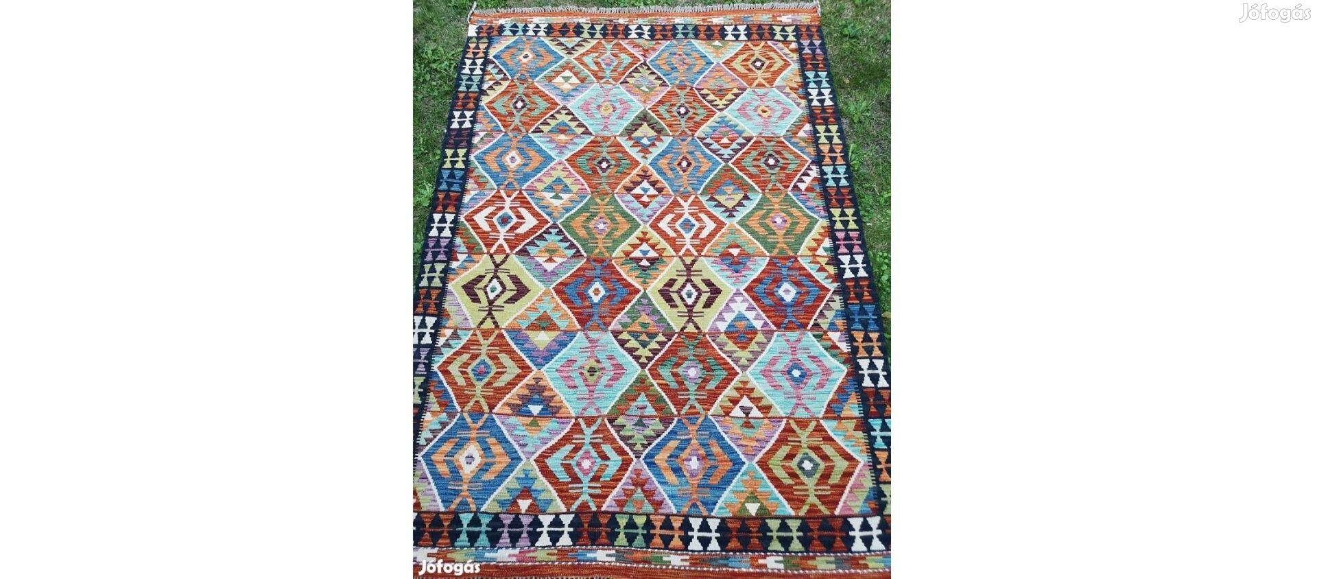 Vadonatúj, gyapjú, csipke, kézi készítésű színes szőnyeg,