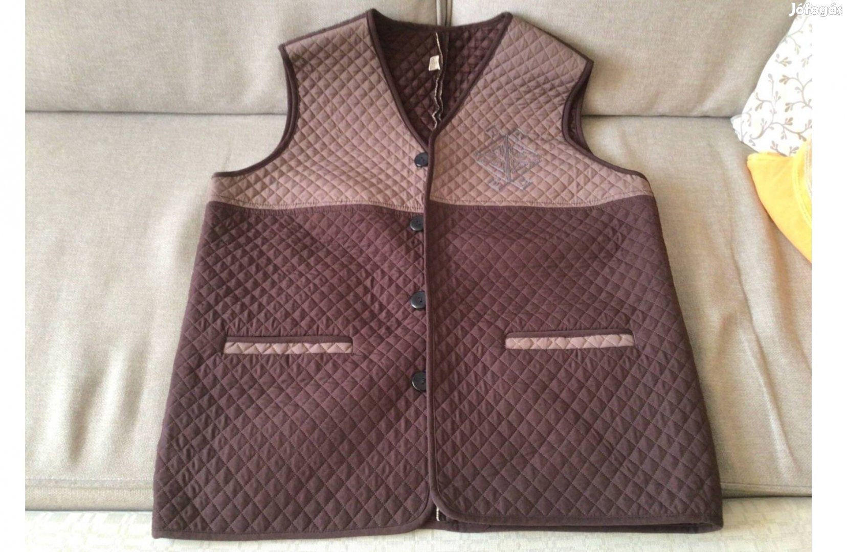 Vadonatúj férfi mellény 58-as méretben Pesterzsébeten eladó