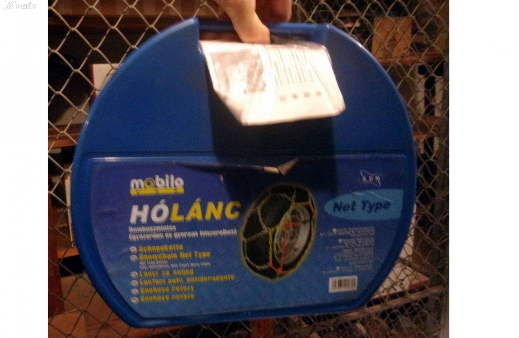 Vadonatúj hólánc hó lánc Újpest központ közelében