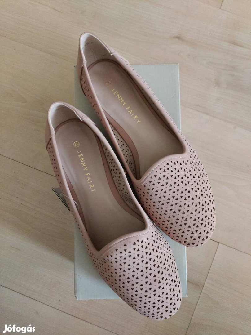 Vadonatúj pink tavaszi cipő