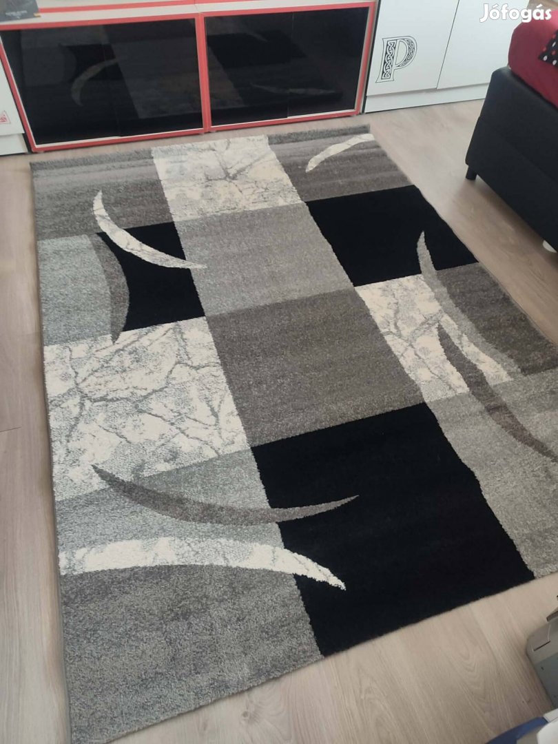 Vadonatúj szőnyeg eladó 220 X 160