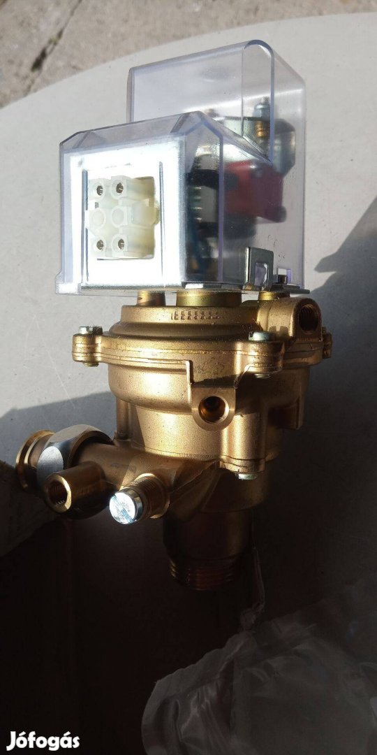 Vaillant 012684 váltószelep új, de már nem garanciás, Foxposttal