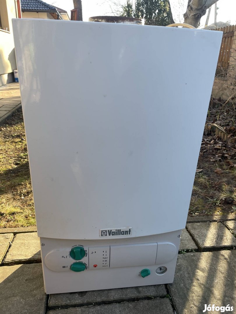 Vaillant vuw240/2-3 kéményes kombi