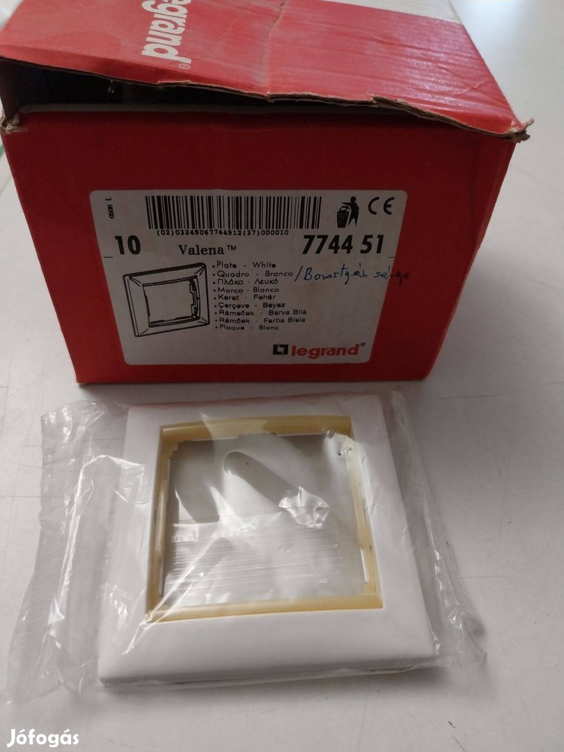 Valena egyes keret Fehérborostyán sárga Legrand 774481