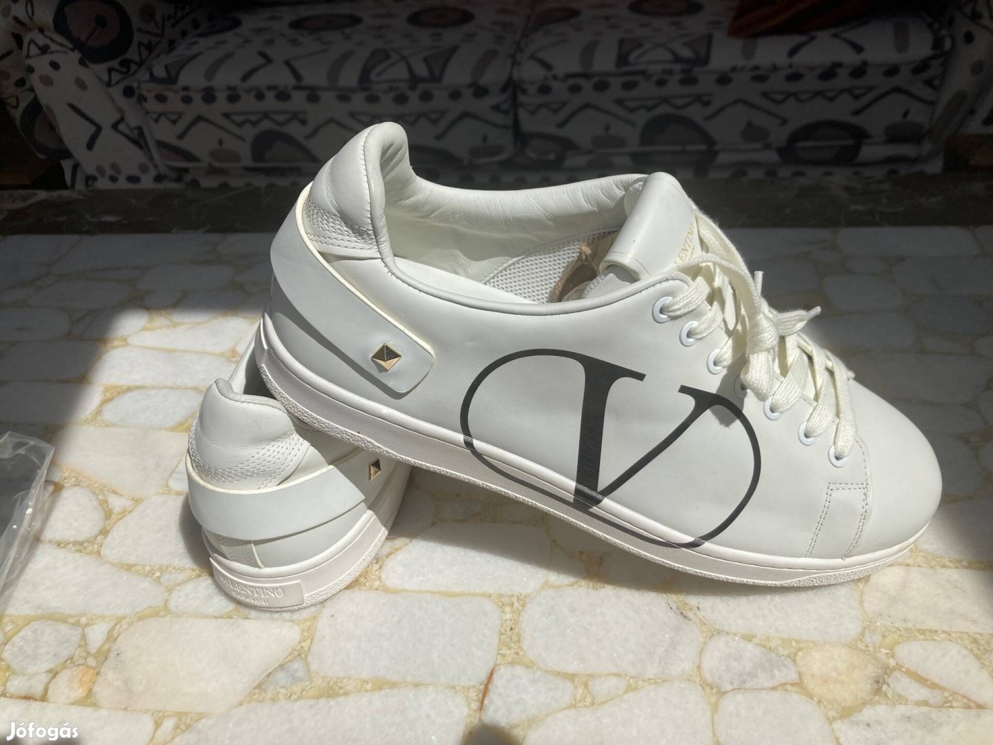 Valentino Garavani férfi 44-es s fehér cipő eladó