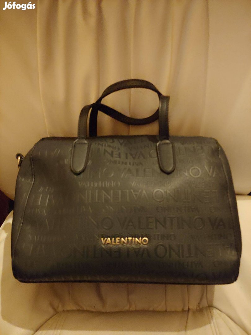 Valentino táska