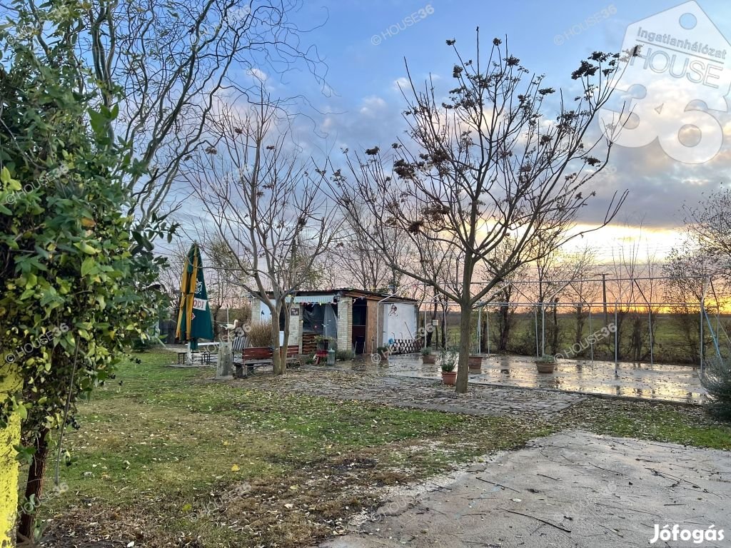 Vállalkozásra és lakhatásra is ideális választás.