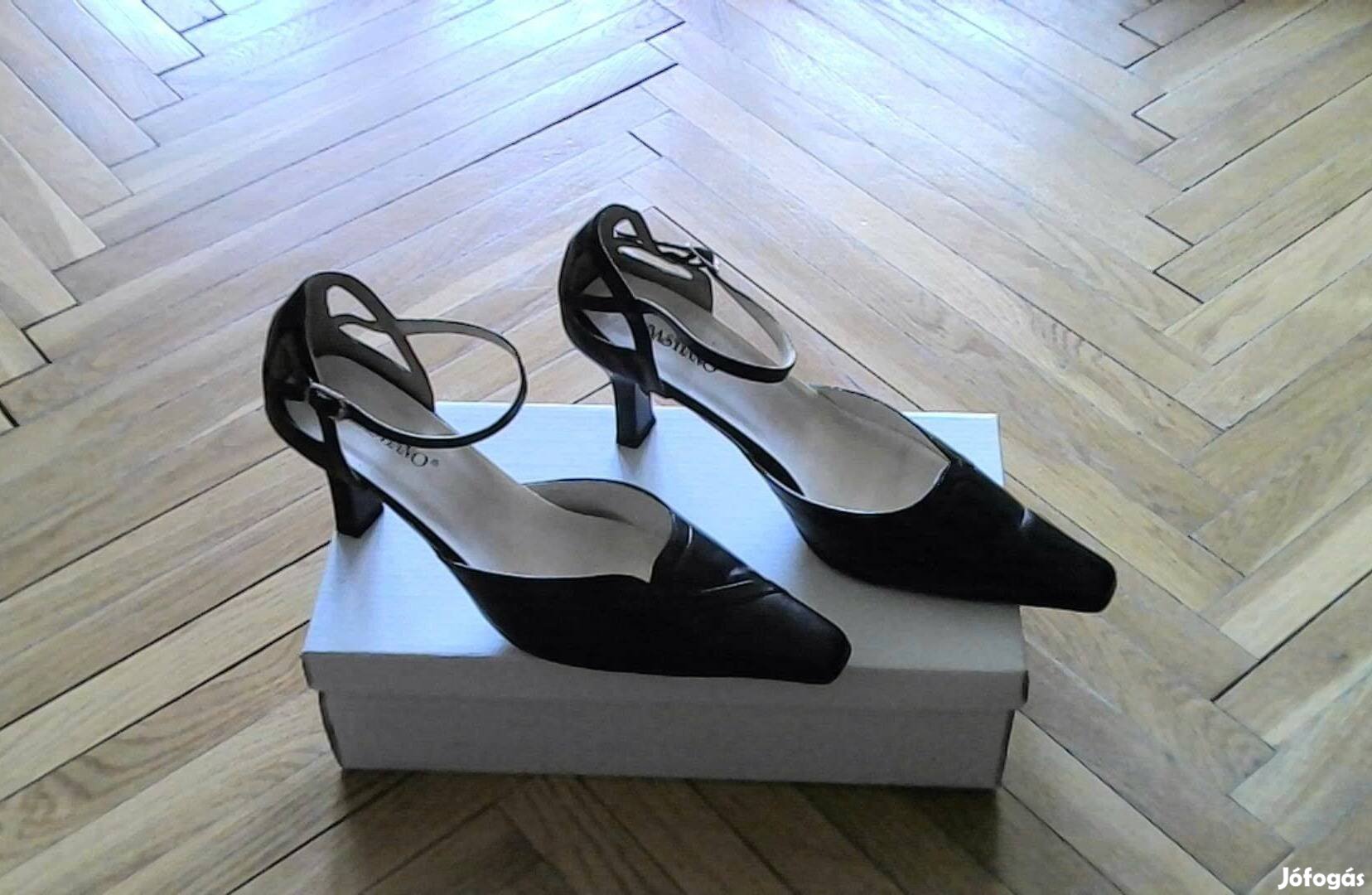 Valódi bőr Sebastiano magassarkú elegáns alkalmi cipő 37-es